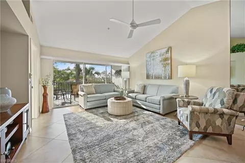 218 Gabriel Cir #3802, Naples, FL 34104