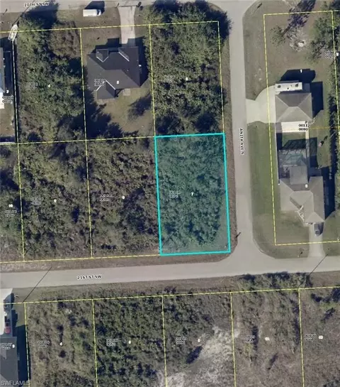 2508 21st St SW, Lehigh Acres, FL 33976