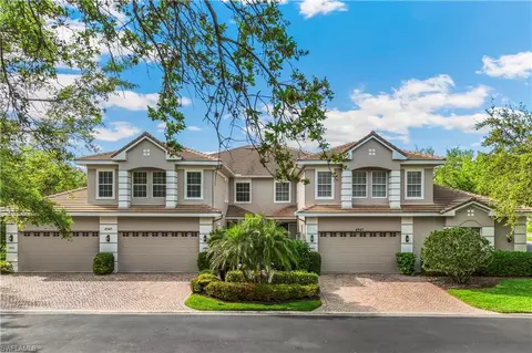 4945 Westchester Ct #4402, Naples, FL 34105