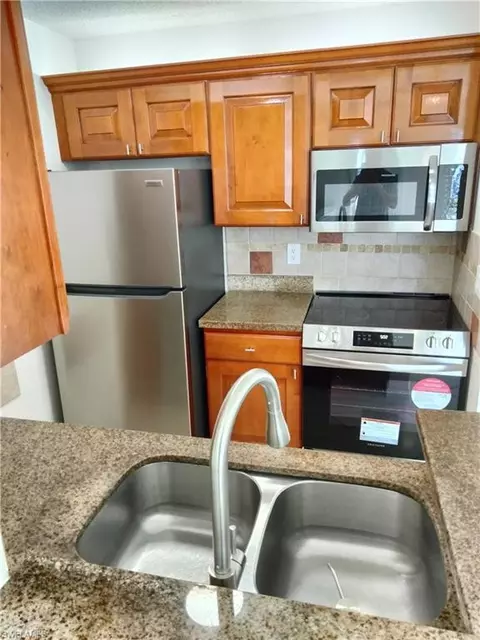 142 Santa Clara Dr #14, Naples, FL 34104
