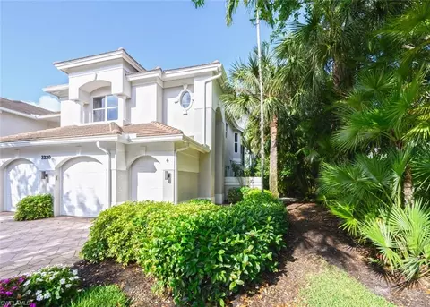 3220 Hamlet Dr #10-4, Naples, FL 34105