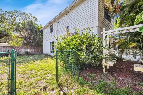 1260 Forest Ave, Naples, FL 34102 photo 4