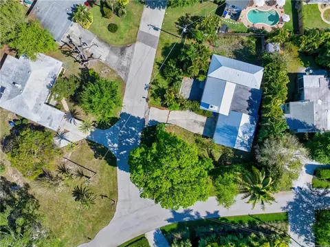 1260 Forest Ave, Naples, FL 34102 photo 9