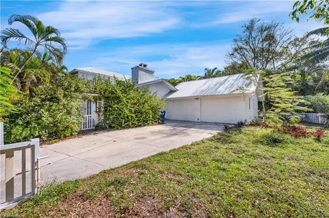 1260 Forest Ave, Naples, FL 34102 photo 2