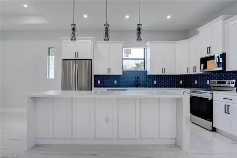 Kitchen - 3280 20th Ave SE, Naples, FL 34117 photo 2 of 6