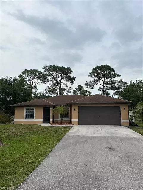 3591 18th Ave NE, Naples, FL 34120