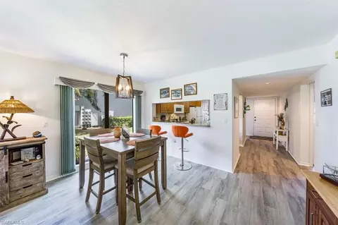 1208 Commonwealth Cir #J-106, Naples, FL 34116