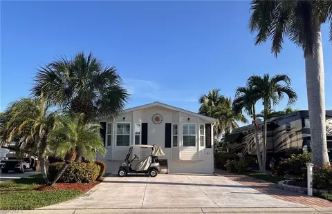 1170 Silver Lakes Blvd, Naples, FL 34114