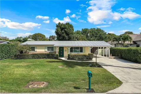 1157 Royal Palm Dr, Naples, FL 34103