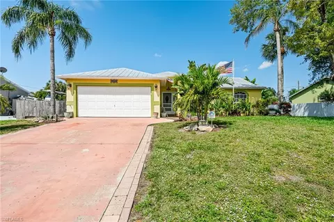 1811 51st Ter SW, Naples, FL 34116