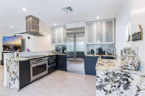 2461 11th St N, Naples, FL 34103 photo 7