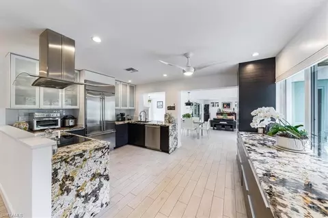 2461 11th St N, Naples, FL 34103 photo 6