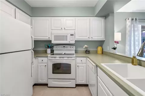 1025 Foxfire Ln #301, Naples, FL 34104 photo 12