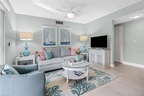 1025 Foxfire Ln #301, Naples, FL 34104 photo 8