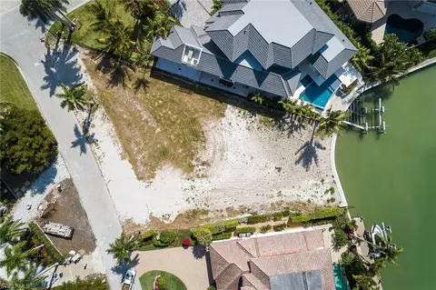 262 Bay Pt, Naples, FL 34103 photo 4