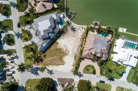 262 Bay Pt, Naples, FL 34103 photo 5