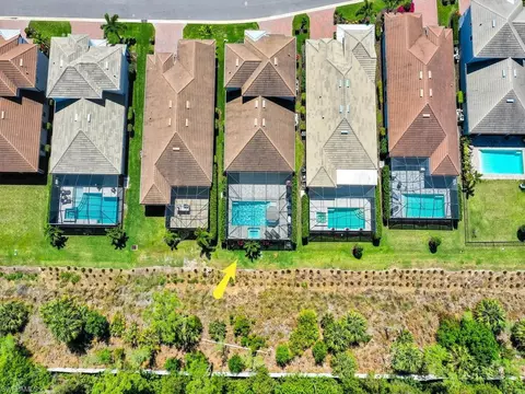 Exterior - 3508 Pilot Cir, Naples, FL 34120 photo 8 of 10