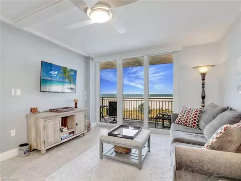 180 Seaview Ct #301, Marco Island, FL 34145