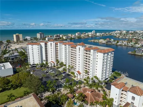 400 Flagship Dr #608, Naples, FL 34108