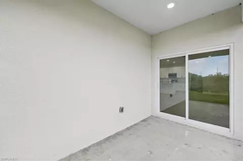 9029 E Castle Cir, Labelle, FL 33935 photo 3