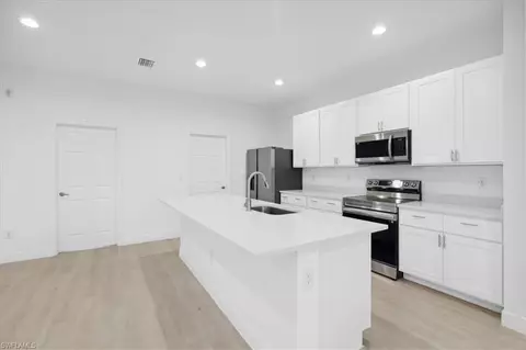 9029 E Castle Cir, Labelle, FL 33935 photo 20