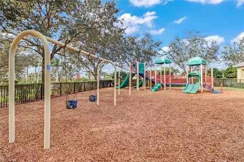 View/Area - 2885 Citrus St, Naples, FL 34120 photo 6 of 6