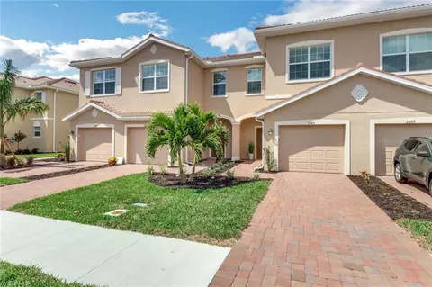 Exterior - 2885 Citrus St, Naples, FL 34120 photo 4 of 10