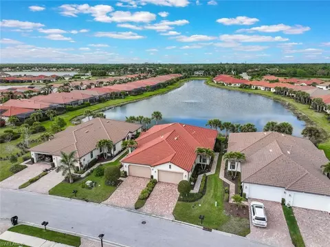 View/Area - 1565 Oceania Dr S, Naples, FL 34113 photo 3 of 9