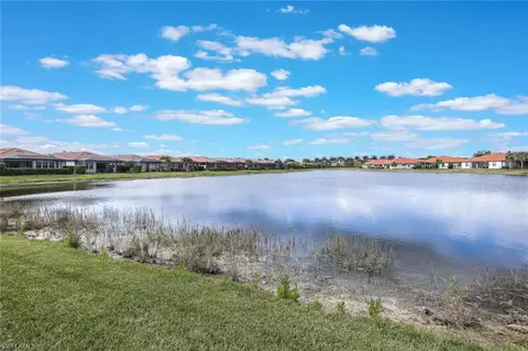 View/Area - 1565 Oceania Dr S, Naples, FL 34113 photo 5 of 9