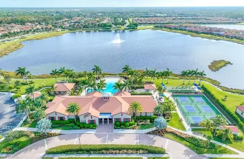 View/Area - 1565 Oceania Dr S, Naples, FL 34113 photo 8 of 9