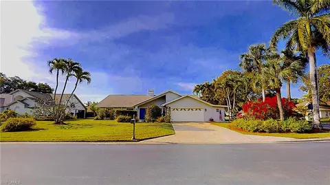 9916 Boca Cir, Naples, FL 34109