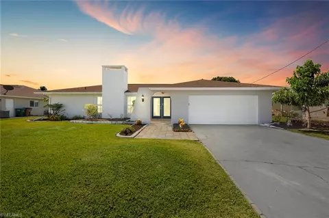 3746 SE 1st Pl, Cape Coral, FL 33904