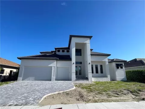 1056 Cottonwood Ct, Marco Island, FL 34145