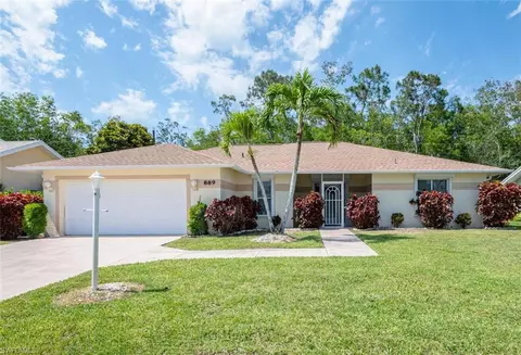 889 Charlemagne Blvd, Naples, FL 34112