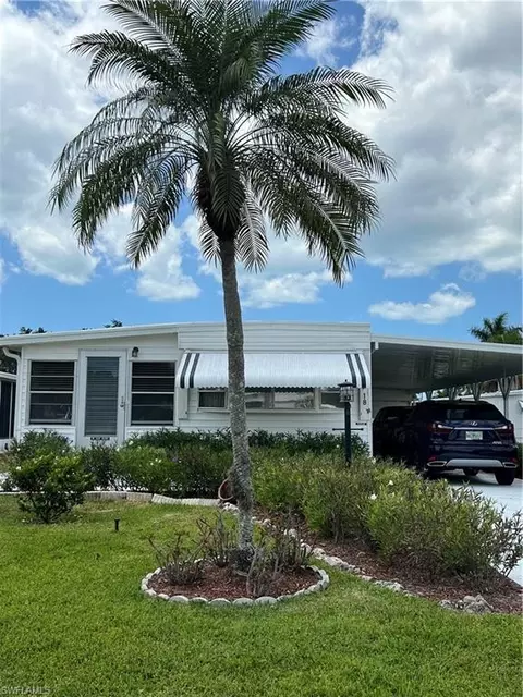 18 San Remo Cir, Naples, FL 34112