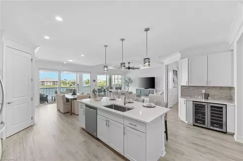 Kitchen - 195 Indies Dr E #202, Naples, FL 34114 photo 3 of 7