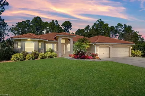 881 14th St SE, Naples, FL 34117
