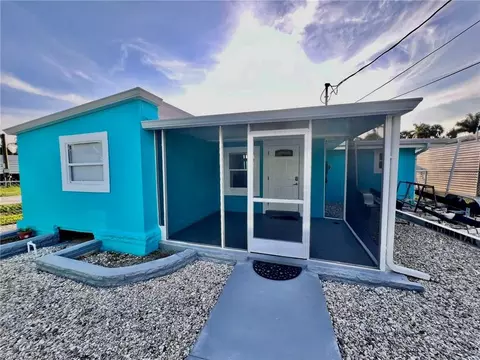 2239 Queen Anne Dr, Fort Myers, FL 33905