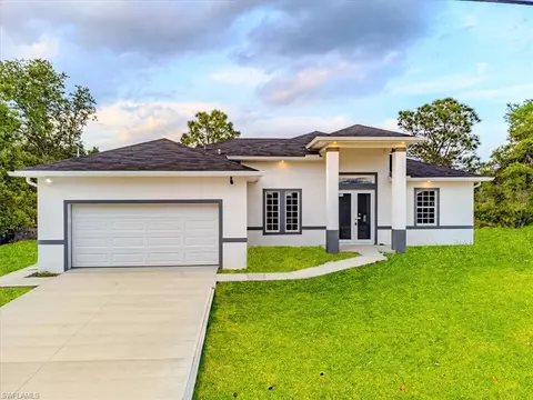 105 E 15th St, Lehigh Acres, FL 33972