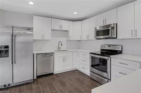 3949 Maxine St, Fort Myers, FL 33901