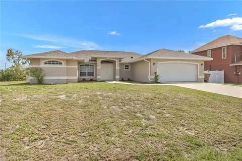 420 NE 15th Ter, Cape Coral, FL 33909