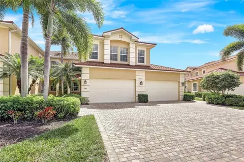 8653 Champions Pt #1302, Naples, FL 34113
