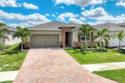 210 Spring Hill Lake Loop, Cape Coral, FL 33993