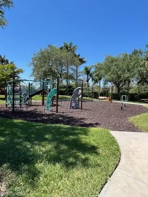 View/Area - 4956 Rustic Oaks Cir, Naples, FL 34105 photo 2 of 2