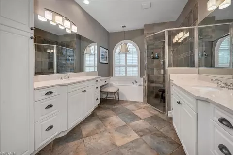 Bath - 4956 Rustic Oaks Cir, Naples, FL 34105 photo 1 of 3