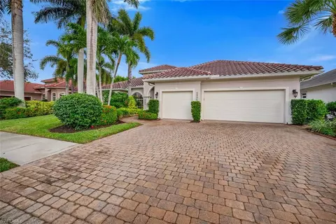 Exterior - 4956 Rustic Oaks Cir, Naples, FL 34105 photo 8 of 10