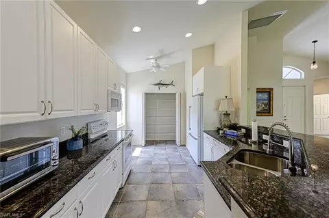 Kitchen - 9290 Springview Loop, Estero, FL 33928 photo 4 of 4
