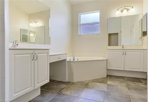 Bath - 9290 Springview Loop, Estero, FL 33928 photo 1 of 3