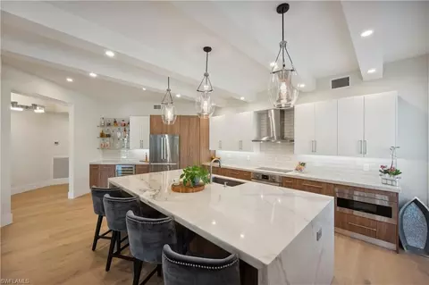 1875 Les Chateaux Blvd #7-101, Naples, FL 34109