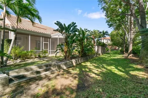 Exterior - 4868 W Boulevard Ct, Naples, FL 34103 photo 6 of 8